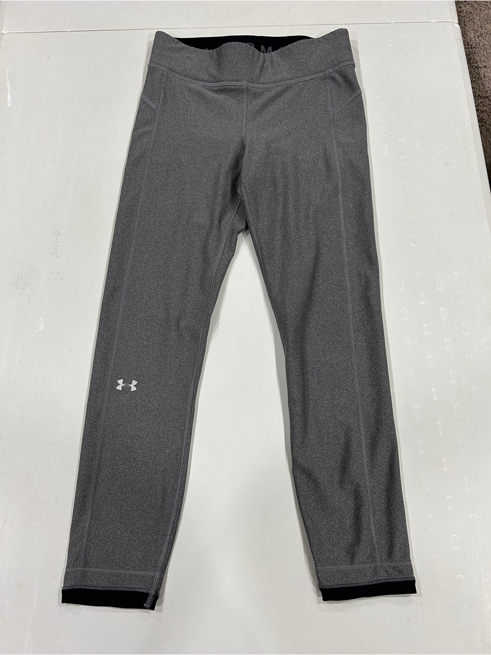 Under Armour Women's Gray Athletic Leggings-22 inch inseam